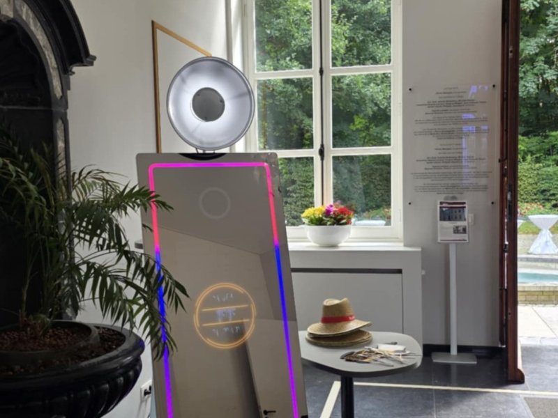 Mirror Booth 2.0: De magie van onze fotospiegel, nu in een n&oacute;g strakker jasje ✨